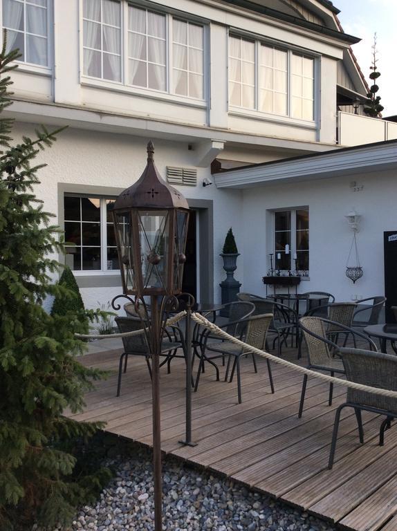Landcafe Mit Mini Hotel Burgdorf Quarto foto